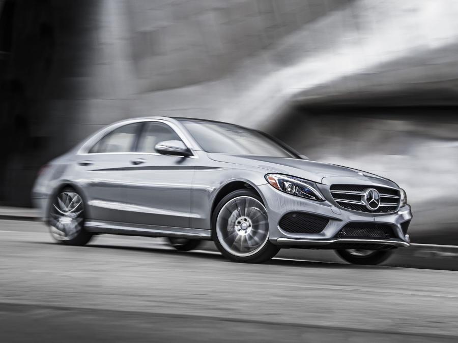  Mercedes-Benz C300 4Matic AMG Line 2015 года  (US) (фото 1 из 23)